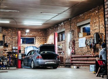 Protecting Your Garage Business: The Power of Professional Insurance